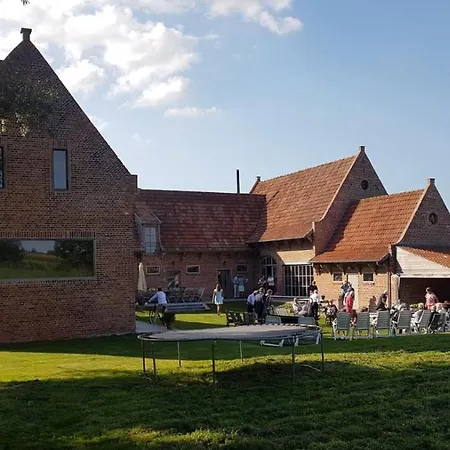 Victoria Fields * Diksmuide